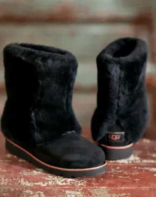 UGG Maylin Black Womens Pull On Sheepskin Shearling Cuff Boots 3220W BLK • £241.04