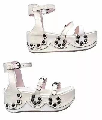 Max Studio Leon Max Women's Ivory Suede ‘70s Rivet Sandals Sz 7.5 Platforms-LKNU • $58.63