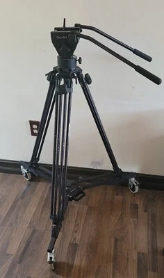 $499 • Buy QuickSet 4-56030-6 Professional Video Tripod With Fluid  Head & SPREADER
