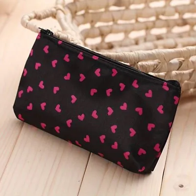 Heart Pattern Small Make Up Bag With Zipper Brand New. (T31) • £2.85