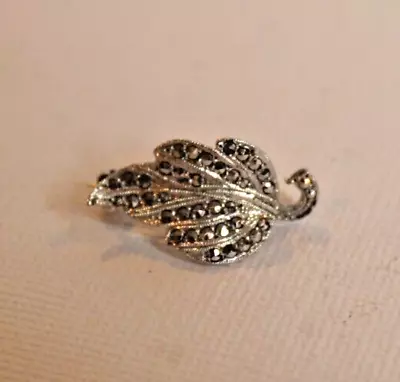 Vintage Small Leaf Shaped Pin Brooch Silvertone Marcasite 1  • $6.99