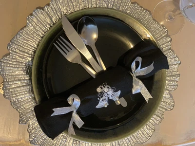 £24 • Buy 4 Handmade 100% Black Linen Embroidered Christmas Napkin Cracker