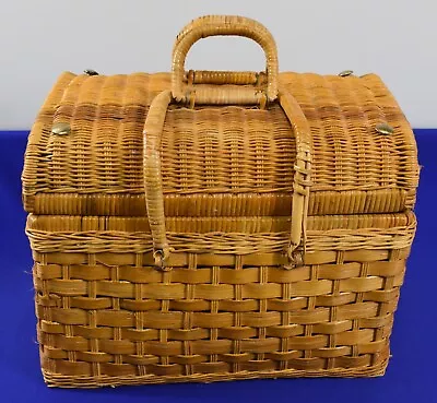 Vintage Wicker Picnic Basket 15 Wide X 10  Deep X 11 Tall   **Nice**       #4706 • $9.99