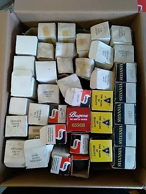 $20.50 • Buy 8975 Huge Lot Of Misc Brands 26hu5 431 6dn6 40b2 6550b  Vacuum Tubes 