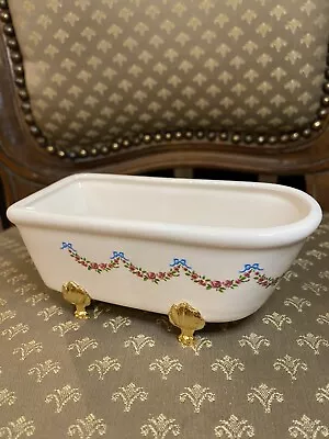 Dollhouse Miniature Bath Tub 5” • $15