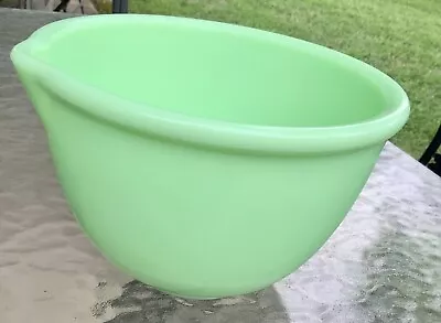 Great Vintage McKee 4.25  Jadeite Green Footed Egg Beater Mixing Bowl • $39