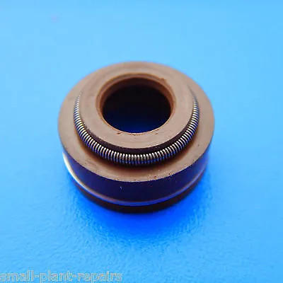 Inlet Intake Valve Stem Seal Fits Honda GX240 GX270 GX340 GX390 Engine Models • £4.98