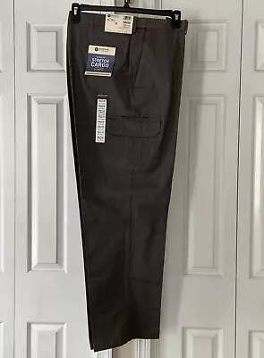 NWT Haggar Cargo Pants 40x32 Stretch Expandable Waist Classic Fit • $19.97