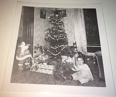 Fantastic Vintage American Christmas Tree & Gifts! Xmas Santa Snapshot Photo! US • $29.69