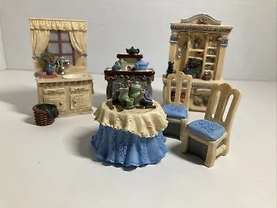 Avon Victorian Memories MINIATURE KITCHEN Furniture Resin 6 Pieces 2001 OB • $16.99