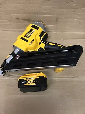 £339.99 • Buy DeWALT DCN692 Xr 18v  1st Fix Nailer Bare Unit + DCB184 5 Ah Battery Brand New