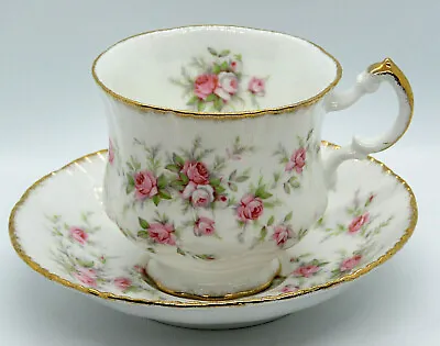 $18.19 • Buy PARAGON Victoriana Rose Tea Cup & Saucer Fine Bone China ENGLAND Vintage ESTATE