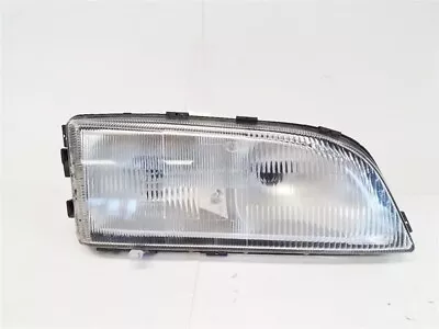 1998 Volvo V70 Front Passenger Right Headlight (Glue Residue) • $69.99