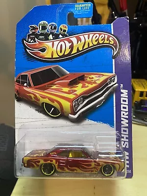 Hot Wheels 1969 Dodge Coronet Super Bee. RareVHTF! '13 HW Showroom: Heat Fleet • $3