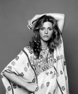 Actress Lindsay Wagner From The Bionic Woman Retro Picture Photo Print 13x19 • $19