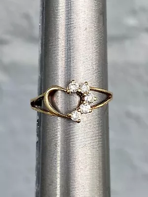 Vintage Estate Hancock Co? Child’s Ring 10k Gold Heart W CZ’s Size 2 • $0.99