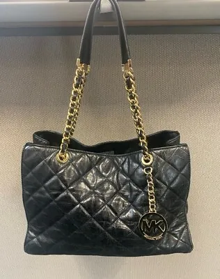 Michael KORS Purse Susannah Quilted Black Leather Shoulder Bag Gold Chain Accent • $60