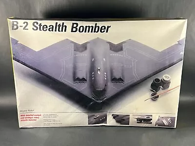 Testors Model Kit 571 1:72 Scale Northrop B-2 Stealth Bomber • $75