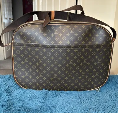 Louis Vuitton Monogram Packall GM • £1050