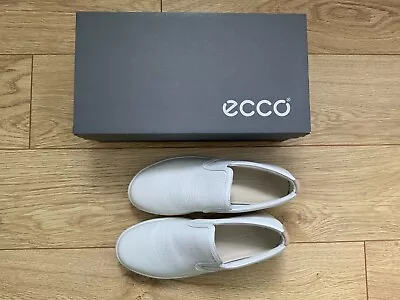 ECCO SOFT 7 W. Woman’s Leather Slip-on  Shoes Size 4.5 UK 37 EU • £40