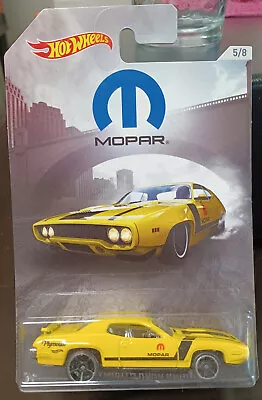 Hot Wheels 2018 Mopar Series 1971 71 Plymouth Road Runner Yellow #5 / 8 • $7.99