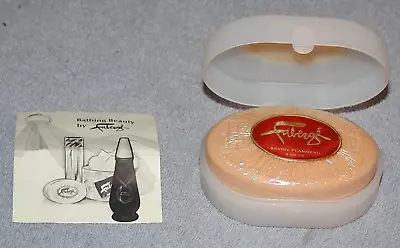 Vintage Faberge Savon Compact Flambeau Perfumed Bar Soap 4½oz Sealed New 1965 • $14.90