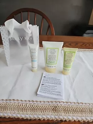 Mary Kay Satin Hands White Tea And Citrus Pampering Set Deluxe MINI Travel Size • $12