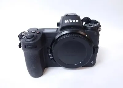 Nikon Z7 Mirrorless Camera  45.0 Mp Body - Shutter Count Only 526 • $1866.33