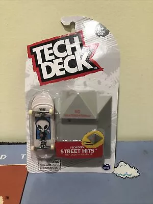 Tech Deck BLIND STREET HITS With PYRAMID NEW • $14.95