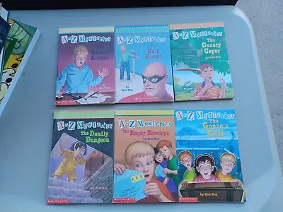 A To Z Mysteries Boxed Set I Thru P 19TR Total VG 0429 • $18.99