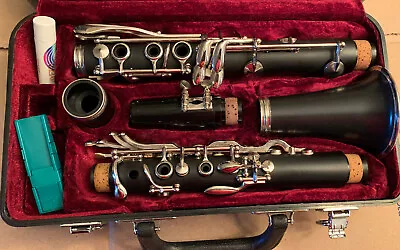 Jupiter Clarinet JCL-631 With Case • $390