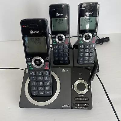 AT&T CL82319 (3) Handset Phone Answering Machine System  Land Line Cordless • $24.99