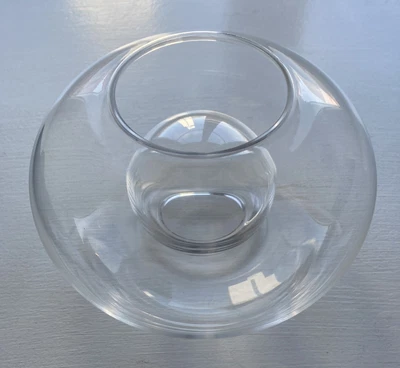 £6.95 • Buy Dartington Glass Flower Globe Vase By Sam Sweet.