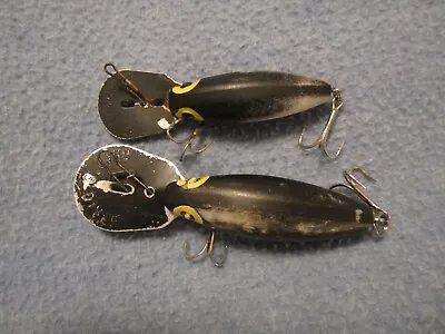 Lot Of 2 Unmarked Salmon/steelhead Plugs Fishing Lures 3 5/8 & 4 3/8 Well Used. • $3.99