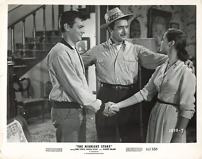 The Midnight Story 57 Movie Photo Tony Curtis Marisa Pavan Gilbert Roland  *P56c • $20.83