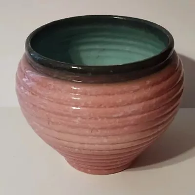 $39.95 • Buy VINTAGE XL 75-7 HULL Pink BEEHIVE Planter JARDINIERE FLOWER POT Ribbed RINGWARE 