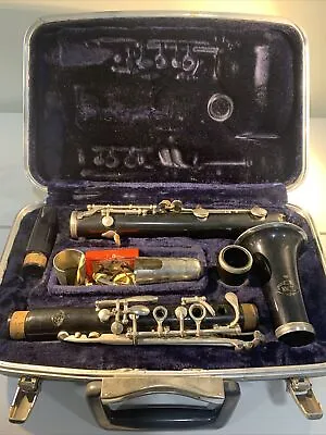 Vintage Conn Clarinet Model 16 Complete Hard Case & Mouthpiece • $65