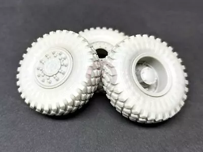 Panzer Art 1/35 Road Wheels For Buffalo MPCV (6 Wheels) (for Bronco) RE35-643 • $41.36