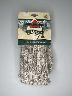 Vintage Wigwam Heavy Weight Wool Blend Outdoor Socks (W 10-11 1/2 M 9-10 1/2) • $34.99