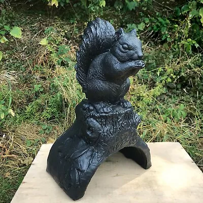 £66.99 • Buy Black Squirrel Roof Finial Decorative Half Round Stone Ridge Tile
