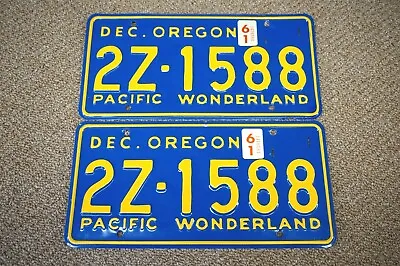 Very Nice Original Oregon Blue & Yellow Pacific Wonderland Plates W/ 1961 Tags  • $299.99