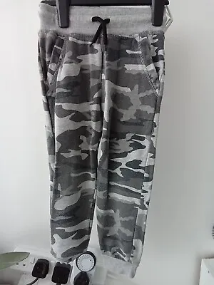 Primark Boys Jogging Bottoms Aged 4-5yrs • £2.50