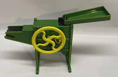 ERTL Farm Series Green ANTIQUE CORN SHELLER #5060 Die-Cast Metal 1/8 Scale • $95.32