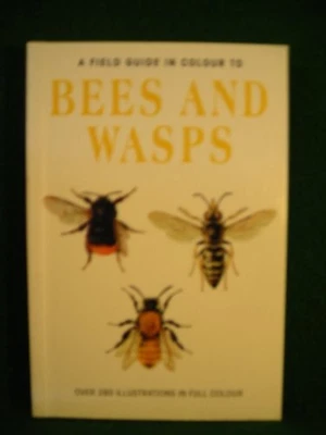 £7.99 • Buy A Field Guide In Colour To Bees And Wasps By Zahradnik, Jiri Paperback Book The