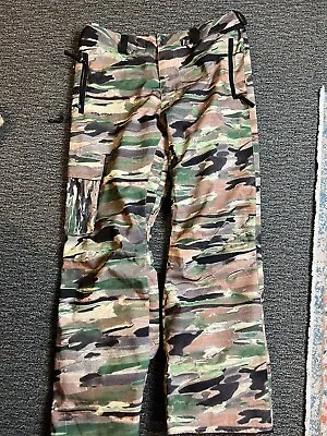 Volcom Camo Mens Size XL Snowboard Snowpants Ventral Pants • $40