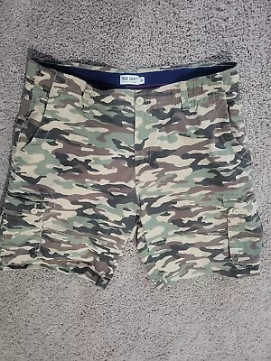 True Craft Camouflage Cargo Shorts EUC Size 36  • $7