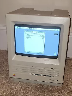 VTG Apple Macintosh SE M5011 Computer Powers On 1Mb RAM - 800K Drive - UNTESTED • $200