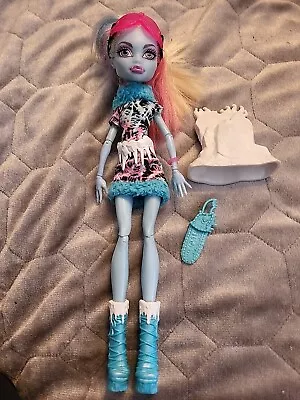 Abbey Bominable Doll *READ* Art Class Monster High Blue Ice Boots Dress • $21.95