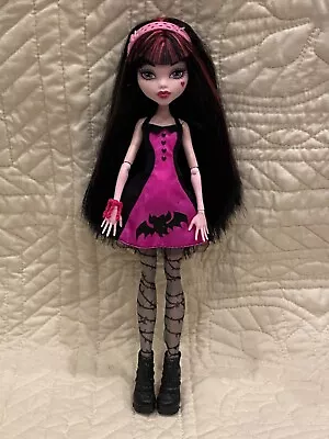 Monster High Doll Die-ner_Draculaura_Outfit Clothes Black Shoes Tights_GLUEFREE • $66.95