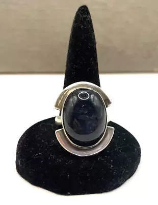 Vintage 925 Sterling Silver Jadeite Spinel Dome Ring • $45